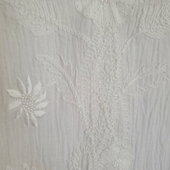 Sundance cataloge white cotton Gauze embroidered dress, size medium - Picture 10 of 12